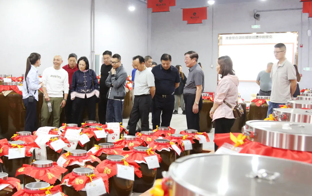 640 (2).webp (2).png 640 (2).webp (2).png